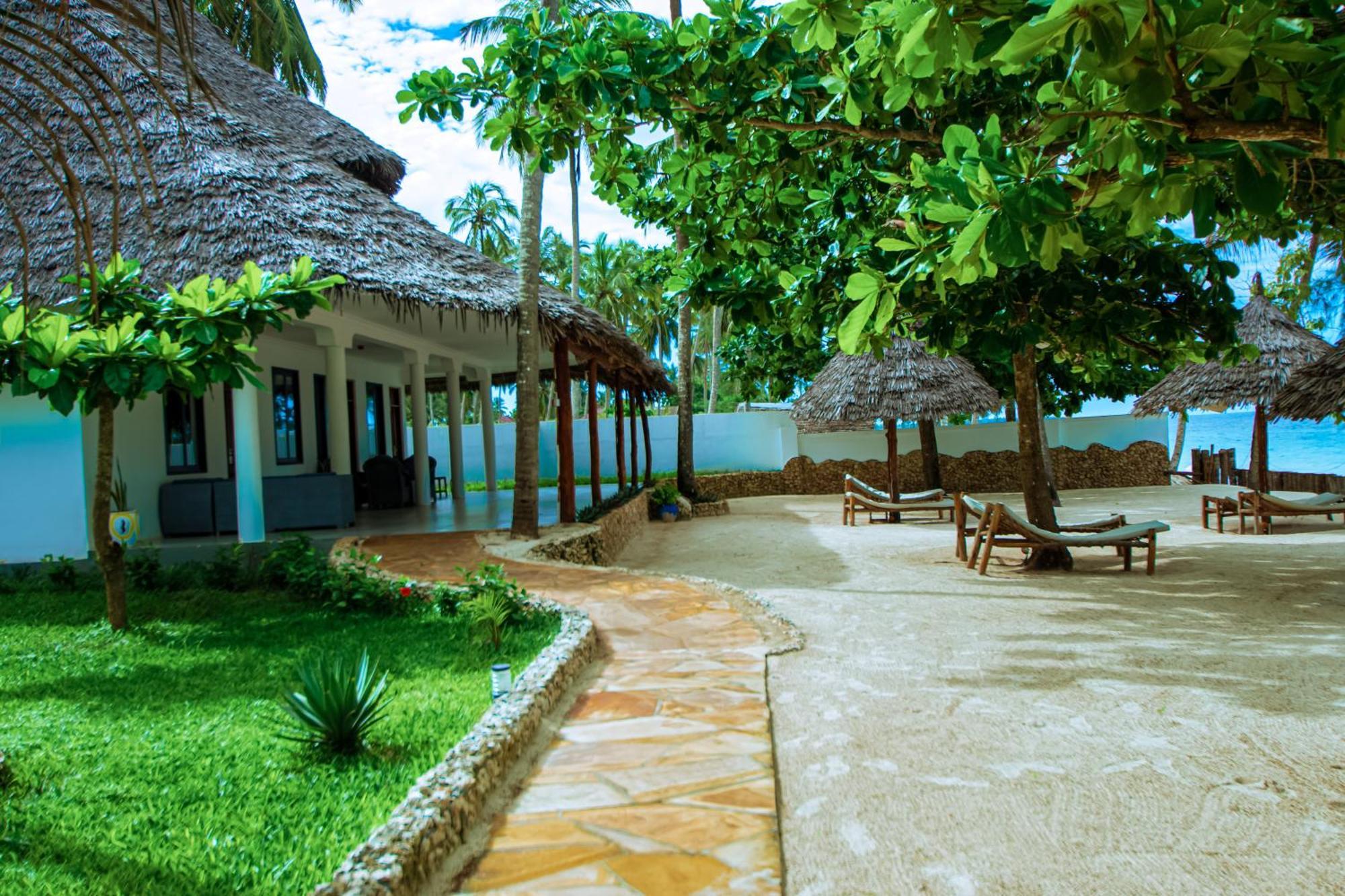 Manolo Beach Resort Uroa Pokoj fotografie